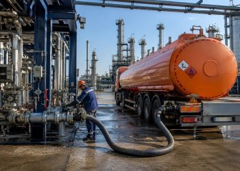 Aroged: Novak: Government expects repairs to be completed soon at many refineries