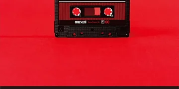 Back to the 1980s: Maxell resumes audio cassette production, sells cassettes for 