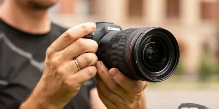 Canon consolidates its leading position in the global digital camera market, while Fujifilm eliminates Nikon from the top three