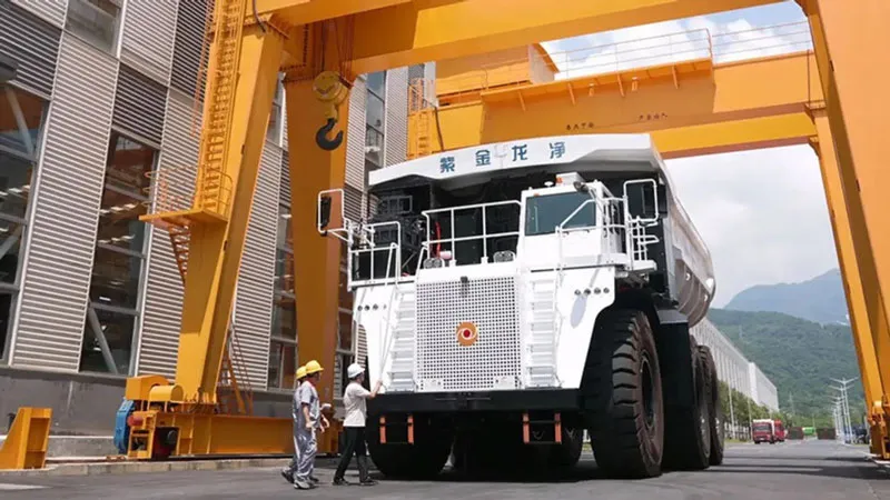 China begins production of unmanned electric mining trucks with a load capacity of 230 tons and a battery capacity of 1.4 MWh China begins production of unmanned electric mining trucks with a load capacity of 230 tons and a battery capacity of 1.4 MWh