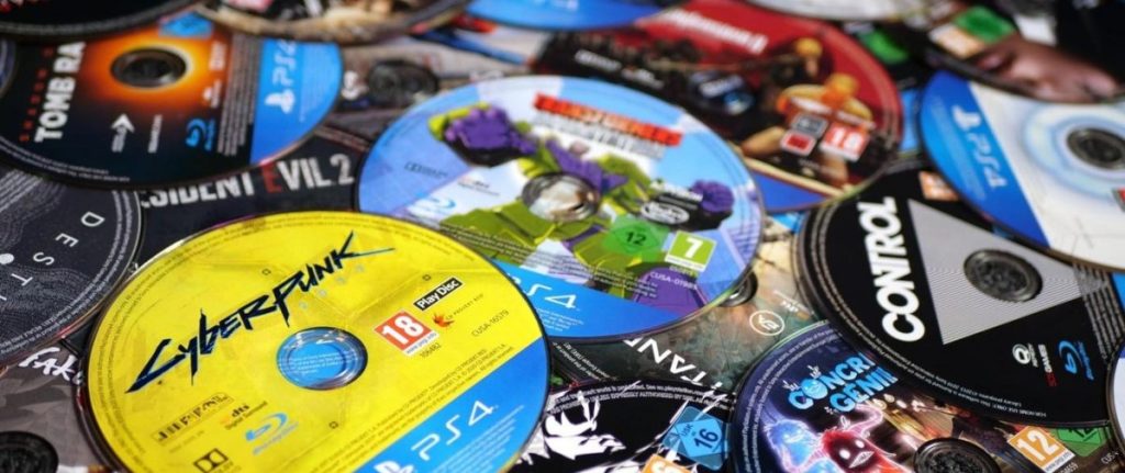 Disc drive production has collapsed: Is the end of the disc inevitable? Disc drive production has collapsed: Is the end of the disc inevitable?