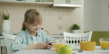 France’s top court rejects bill banning children under 15 from using social networks – a violation of free speech France’s top court rejects bill banning children under 15 from using social networks – a violation of free speech