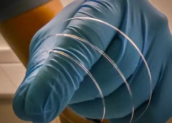Glass is taught to feel: New optical fiber is a thousand times more sensitive than usual