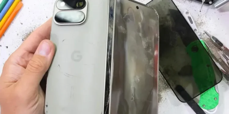 Google Pixel 11 Pro Fold didn’t pass the extreme bend test, but at least it didn’t explode like its predecessor