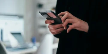 Government changes its mind on requiring registration by phone number on foreign websites