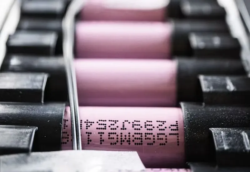 LG says solid-state batteries will first be used outside the automotive industry LG says solid-state batteries will first be used outside the automotive industry