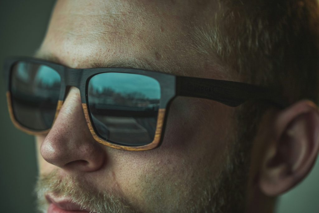 Photography glasses create a new “voyeur trend”: secretly photographed women are posted online