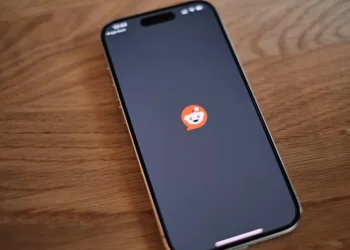 Reddit starts using artificial intelligence to turn posts into podcasts and short videos