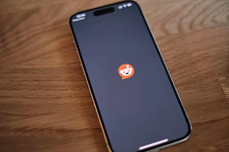 Reddit starts using artificial intelligence to turn posts into podcasts and short videos