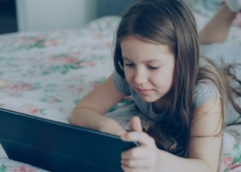 Researchers: ‘Exposure to social media when too young leads to poorer academic performance’