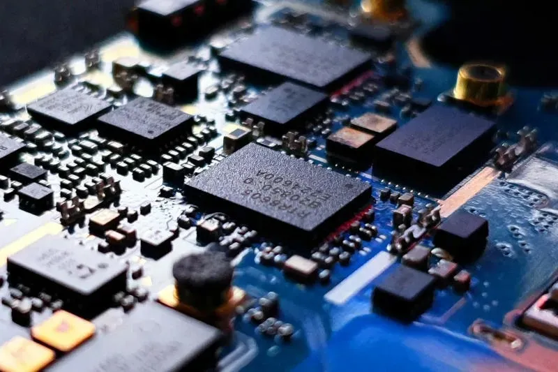 Russian printed circuit board manufacturers face shortage of raw materials