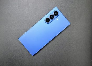 Samsung is developing and preparing One UI 9.5 with two possible new features: satellite connectivity and debugging
