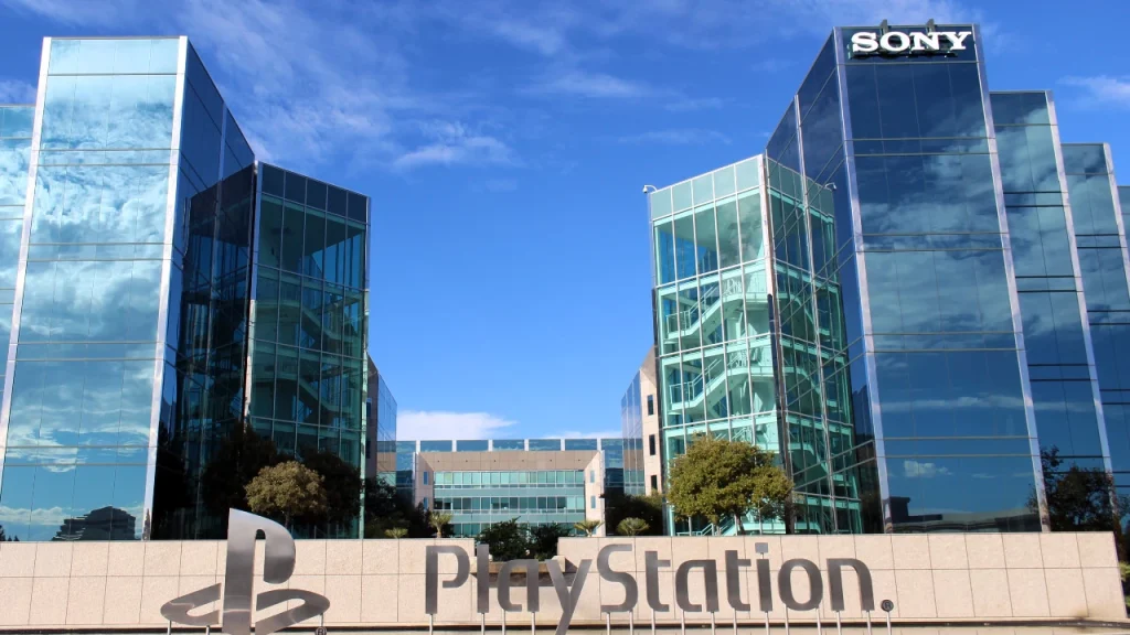 Square Enix boss believes Sony will cut game prices after scrapping discs Square Enix boss believes Sony will cut game prices after scrapping discs