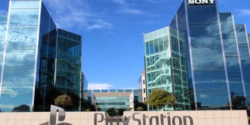 Square Enix boss believes Sony will cut game prices after scrapping discs