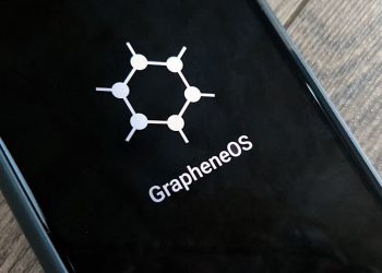 The first Motorola smartphone powered by GrapheneOS will be available in 2027 and will cost more than Google Pixels
