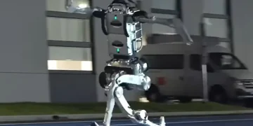 Unitree showcases superhuman robot: can jump 2 meters and accelerate to 45 km/h Unitree showcases superhuman robot: can jump 2 meters and accelerate to 45 km/h