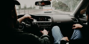 7 car brands have this hidden button: So you can keep your drink cool in the glove box