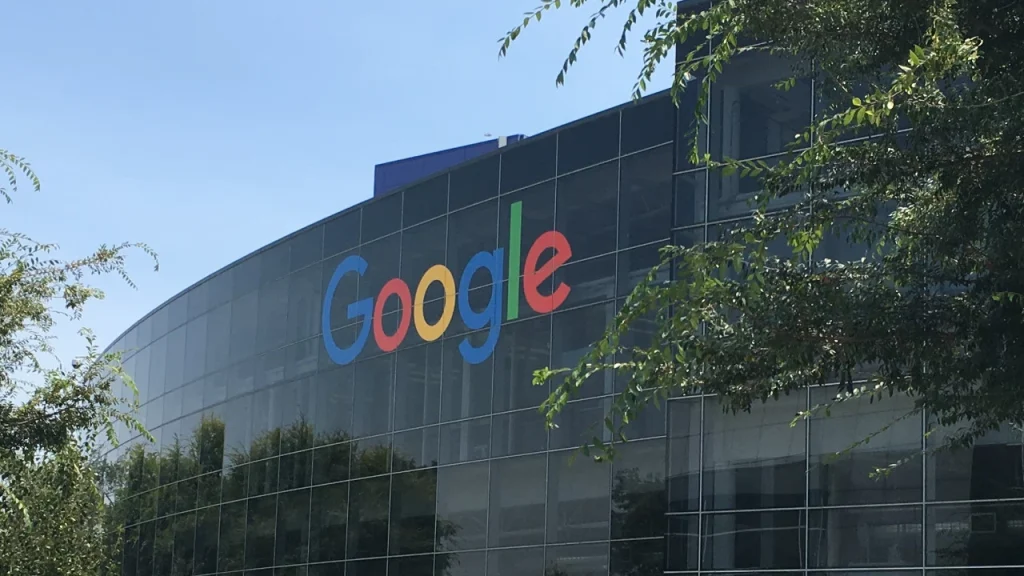 A U.S. court has refused to split up Google’s assets in a case over antitrust violations in the advertising industry. A U.S. court has refused to split up Google’s assets in a case over antitrust violations in the advertising industry.