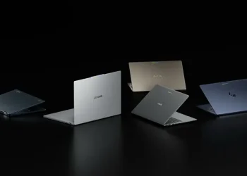 Acer, Dell, HP and Asus showed off versions of their Googlebooks powered by Intel Core Ultra 300 and Snapdragon X Elite processors