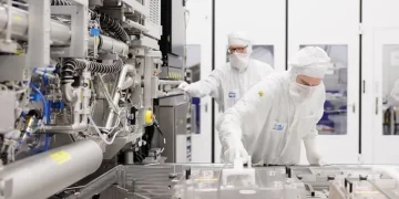 Advanced wafer production will accelerate – TSMC, Samsung and Intel agree to switch to larger photomasks