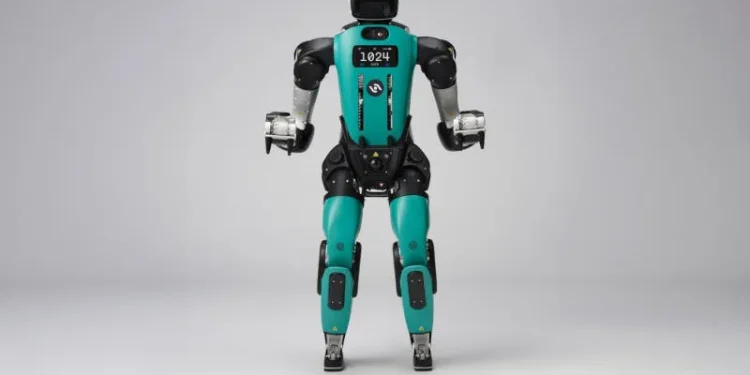 Agility Robotics unveils Digit 5 ​​robot – it freezes or crouches when it sees a person, but that’s what it’s for