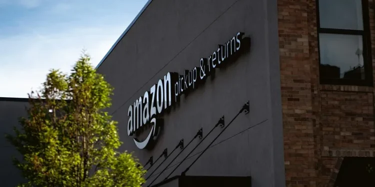 Amazon to spend more than 0 million to build robot factory Amazon to spend more than 0 million to build robot factory