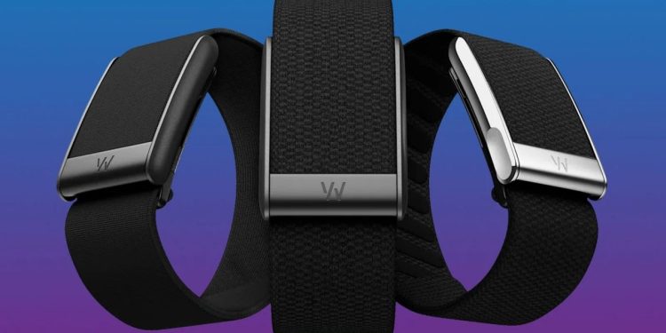 Apple pauses development of AirTag-style AI devices while evaluating a wristband without a screen Apple pauses development of AirTag-style AI devices while evaluating a wristband without a screen