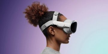 Apple working on new Vision Pro: Will a lighter model make a difference? Apple working on new Vision Pro: Will a lighter model make a difference?