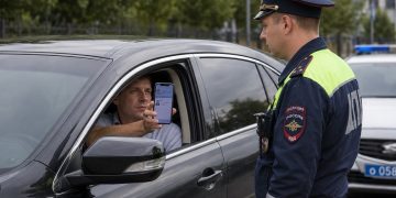 Aroged: Drivers can present their driving license and STS via Max Messenger