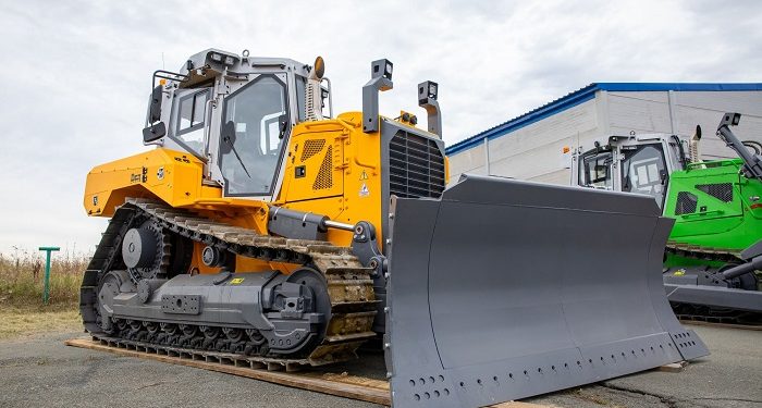 Aroged: The first domestic hybrid bulldozer launched in Russia