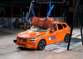 Aroged: Volvo talks about moose dummy used in crash tests