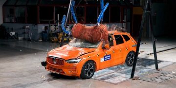 Aroged: Volvo talks about moose dummy used in crash tests