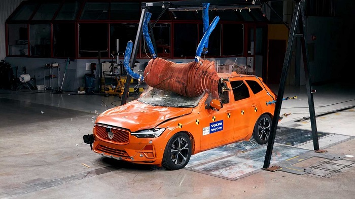 Aroged: Volvo talks about moose dummy used in crash tests Aroged: Volvo talks about moose dummy used in crash tests