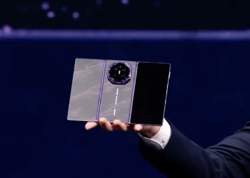 Before releasing the foldable iPhone, Huawei launched the Mitsuba Mate XT 2 equipped with Kirin 9050 Pro chip and 10.2-inch screen Before releasing the foldable iPhone, Huawei launched the Mitsuba Mate XT 2 equipped with Kirin 9050 Pro chip and 10.2-inch screen