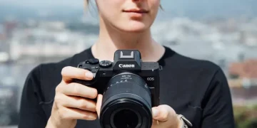 Canon launches EOS R8 Mark II full-frame mirrorless camera – the lightest with built-in anti-shake Canon launches EOS R8 Mark II full-frame mirrorless camera – the lightest with built-in anti-shake