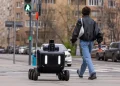 Delivery robots in Russia have their own traffic rules – a maximum speed of 25 kilometers per hour on bicycle lanes and 10 kilometers per hour on sidewalks