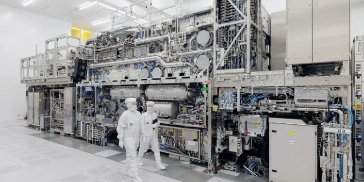 Europe’s biggest company sells nothing in Europe – but China and India invite ASML to build factories there Europe’s biggest company sells nothing in Europe – but China and India invite ASML to build factories there