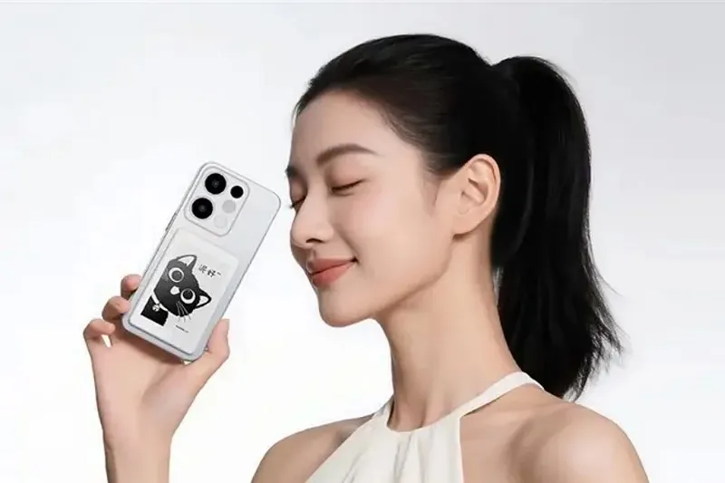 Honor launches a tiny e-reader with a 3.68-inch e-ink screen — and it attaches to the back of your smartphone with magnets Honor launches a tiny e-reader with a 3.68-inch e-ink screen — and it attaches to the back of your smartphone with magnets