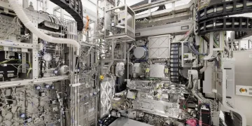Huawei assembles ASML domestically: SMIC is already testing Chinese DUV scanners