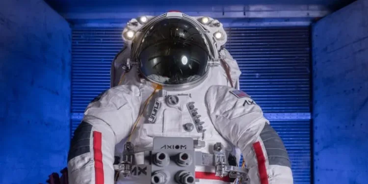 In order to send humans to the moon no later than 2028, NASA decided to simplify the space suit for this task In order to send humans to the moon no later than 2028, NASA decided to simplify the space suit for this task