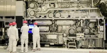 Intel processes 1 million 300mm silicon wafers on high numerical aperture EUV equipment
