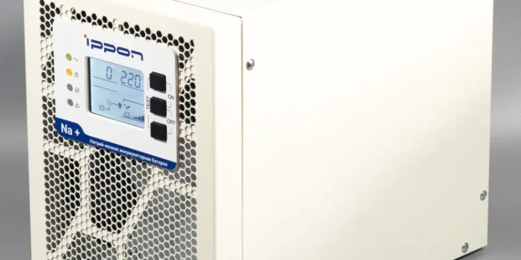 Ippon Na+ II TAE 1000 UPS with Sodium Ion Battery Review