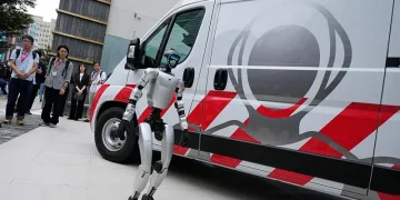 Japanese build “ambulance” for robots – damaged robots will be repaired or replaced on the spot Japanese build “ambulance” for robots – damaged robots will be repaired or replaced on the spot