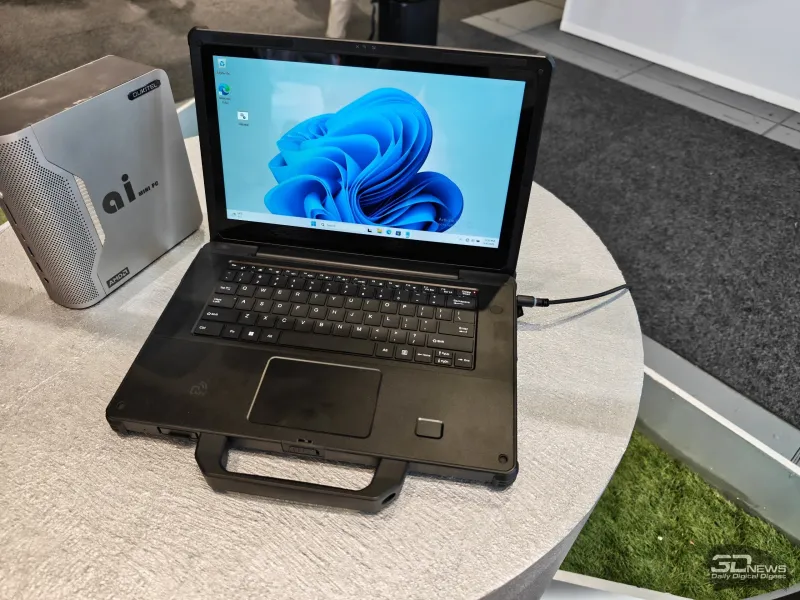 Launched Oukitel RG14-P rugged laptop with solar battery Launched Oukitel RG14-P rugged laptop with solar battery