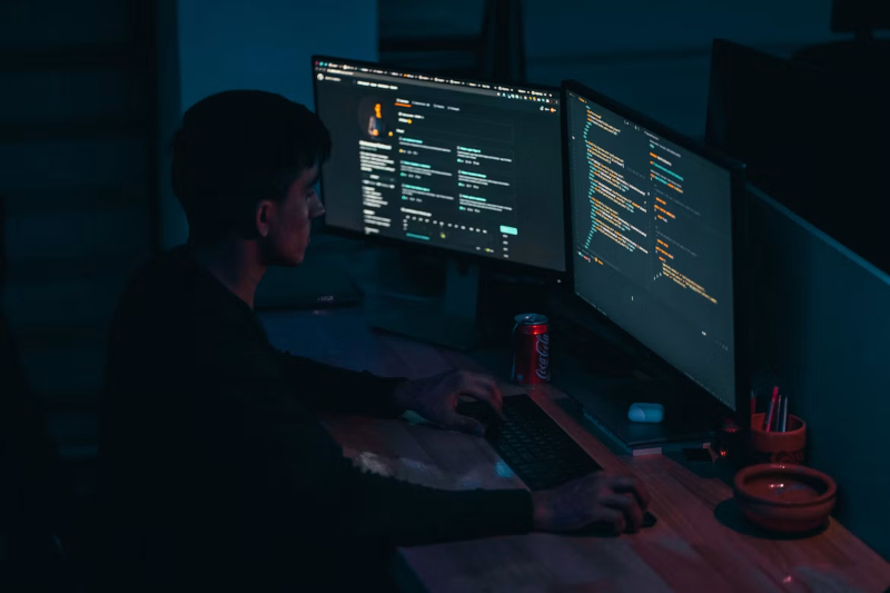 “Manually typing code is completely obsolete”: Microsoft says the role of programmers will change