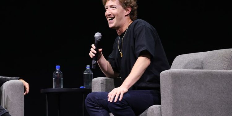Mark Zuckerberg also spoke out against the centralized slowdown in the development of artificial intelligence Mark Zuckerberg also spoke out against the centralized slowdown in the development of artificial intelligence