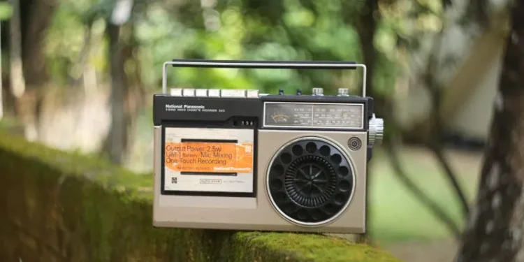 Russians become more aggressive in buying cassette recorders and CD players Russians become more aggressive in buying cassette recorders and CD players