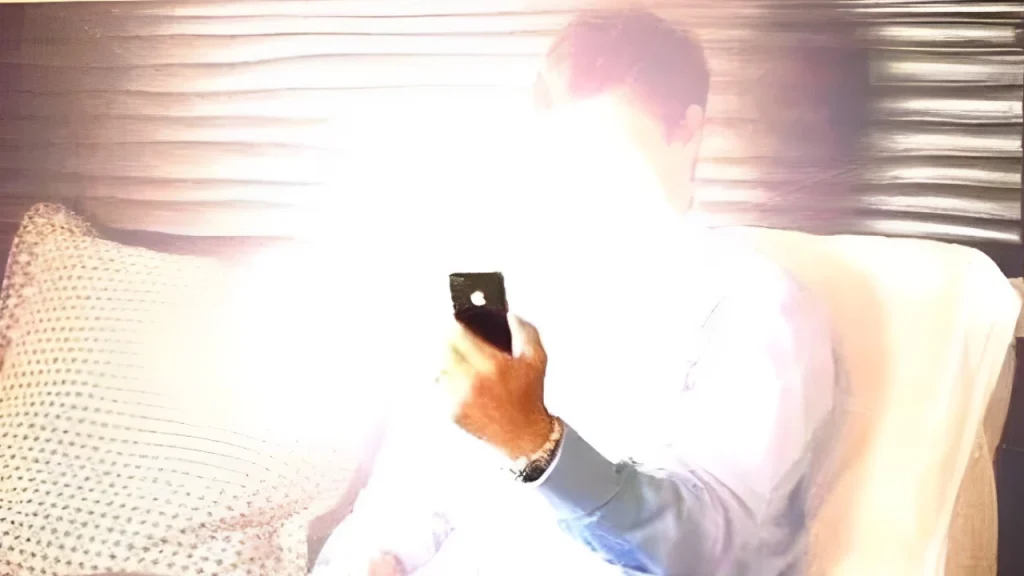 Samsung demonstrates smartphone OLED matrix with 10,000 nit brightness Samsung demonstrates smartphone OLED matrix with 10,000 nit brightness