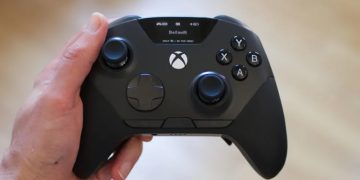SteelSeries launches an expensive Aeon Pro gamepad for Xbox and PC, with display, priced at 0