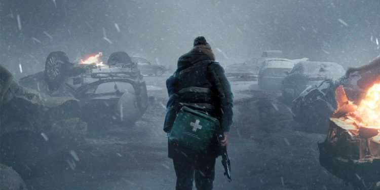 The first reviews of Resident Evil are positive: it seems to be a strange but very successful movie